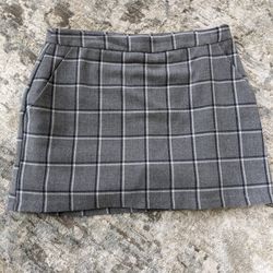 Forever 21 Gray Plaid Skort - Size S
