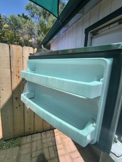 GE Refrigerator