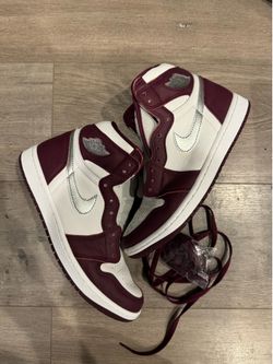 Nike size 8 men barely worn