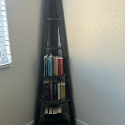 Corner Book Shelf 