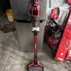 Craftsman Rechargeable Vacuum Cleaner 