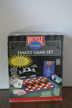 FAMILY GAME SET