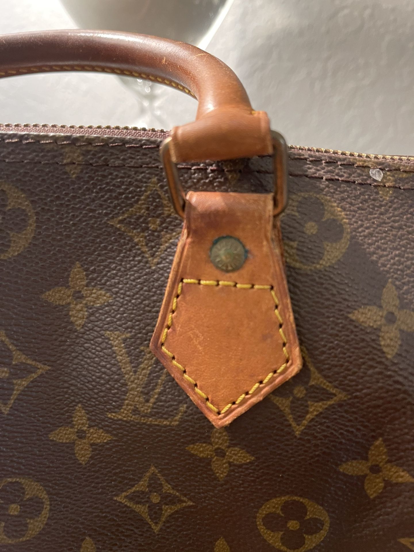 Authentic Certified Louis Vuitton Speedy 30 Monogram Canvas VI1911