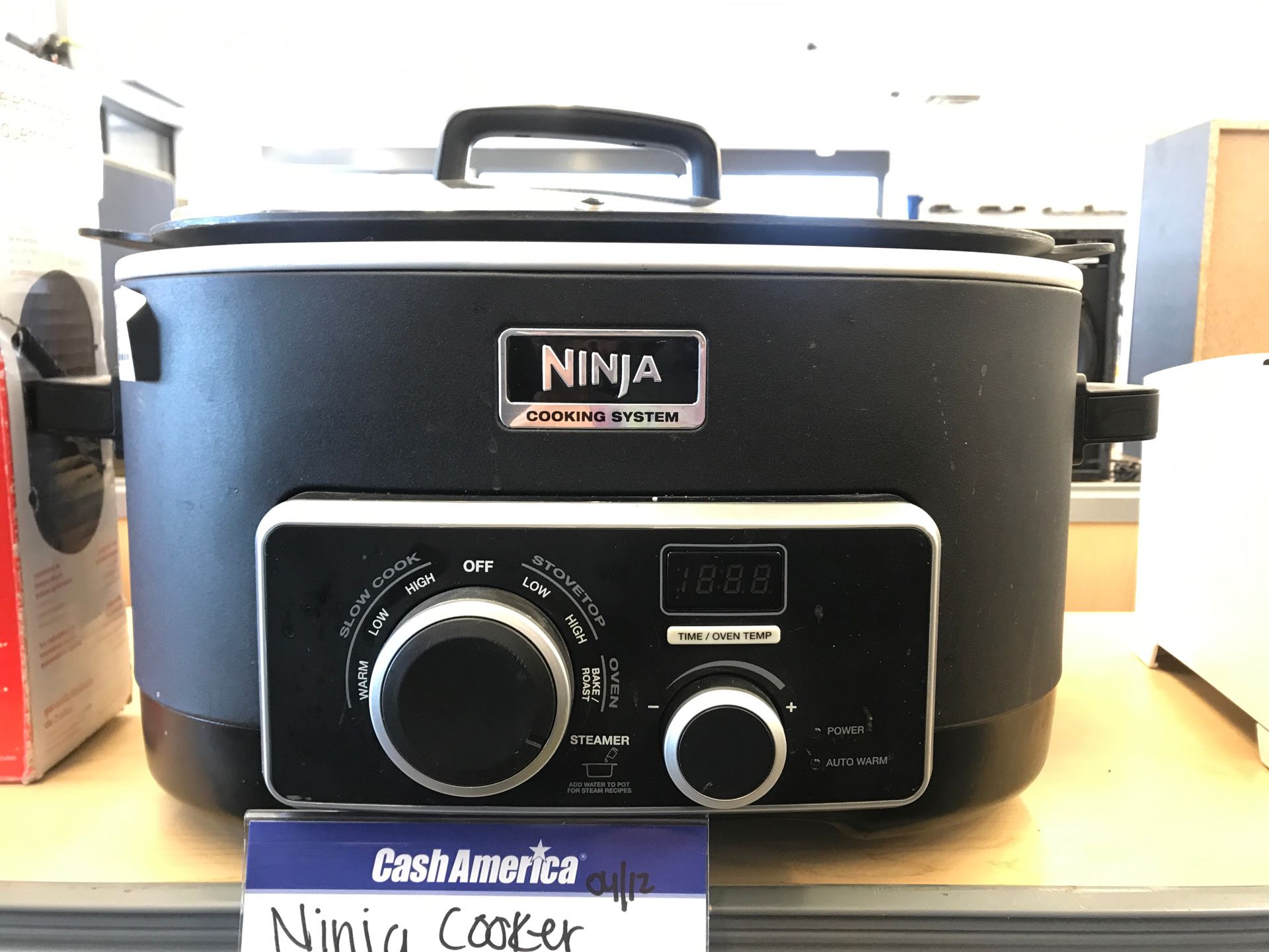 Slow cooker