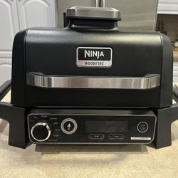 Ninja Wood fire Grill