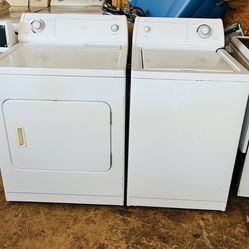 very nice washer and Driyer set whirlpool everything wor good only $335