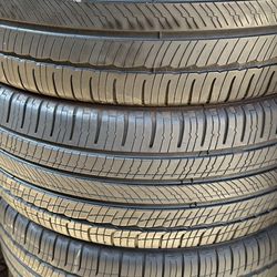 Set Of Tires (4) 235-45-18 Michelin