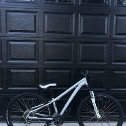 Motobecane W27HT Mountain Bike 27.5”