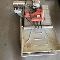 DB Diamondback 7” Tile saw