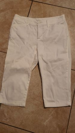 Capris womens size 6