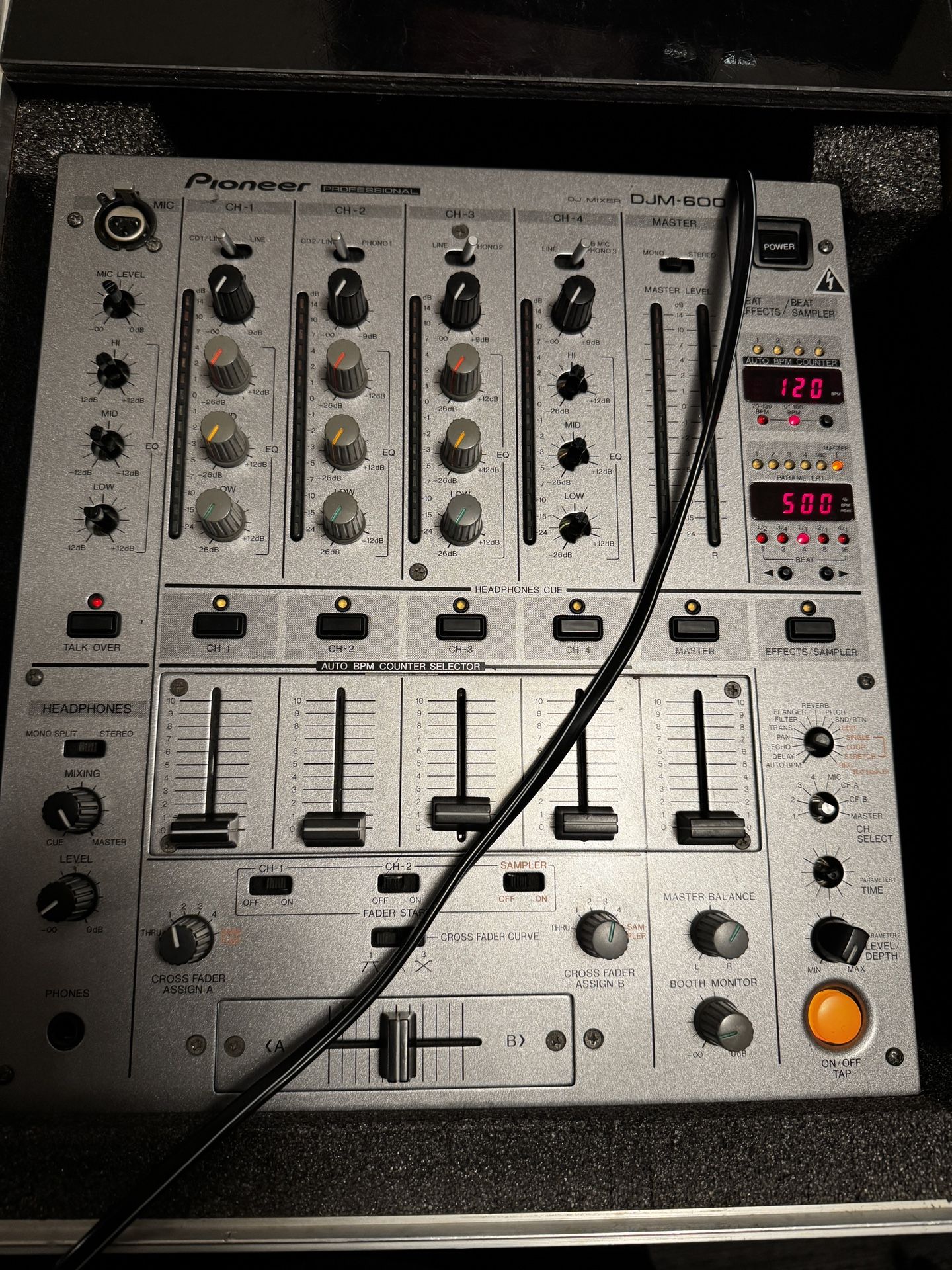 Pioneer DJM 600 Audio & Speakers - Audio & Speakers