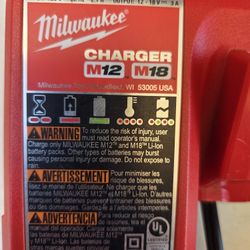 Milwaukee Charger