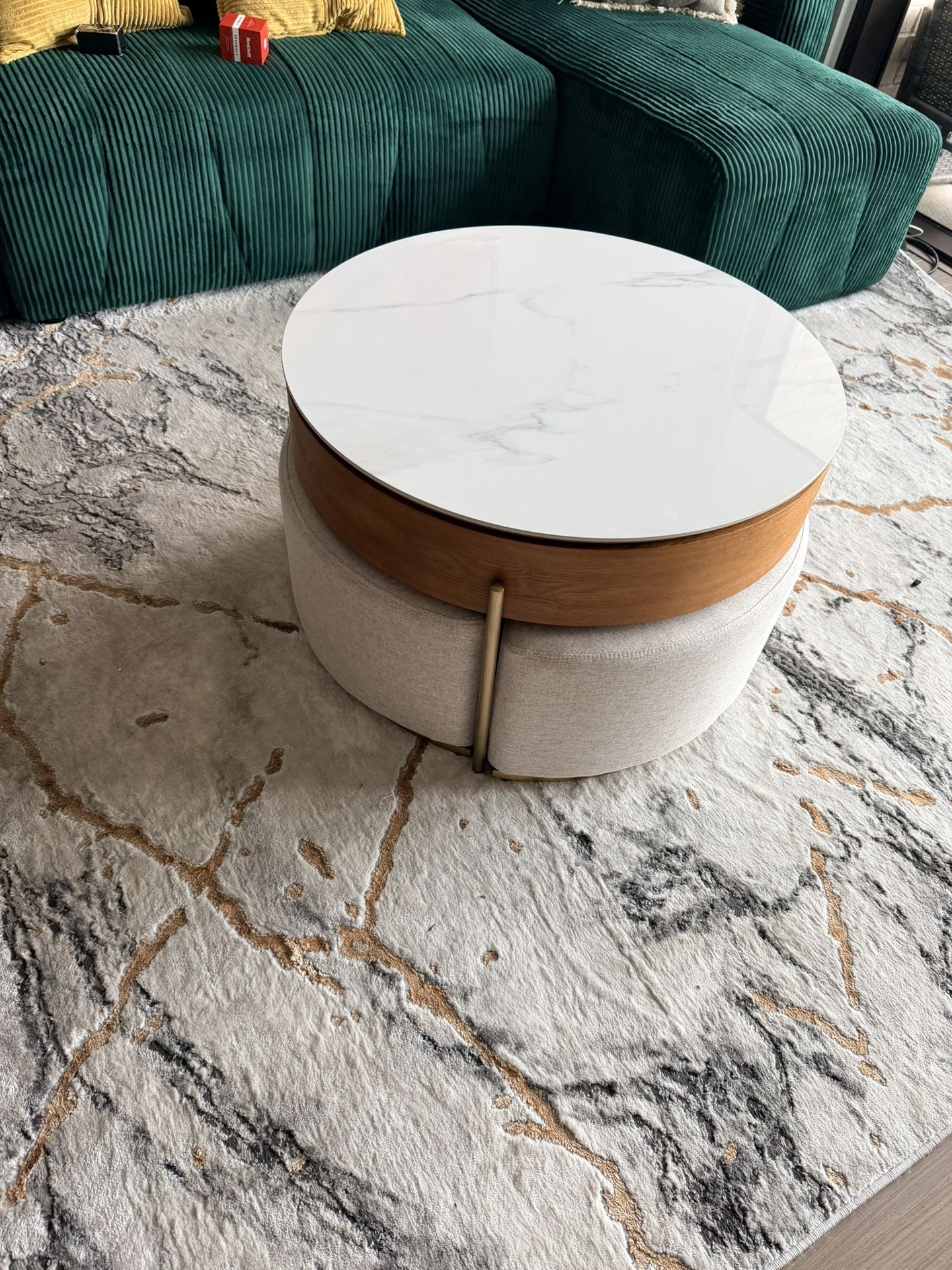 32” Lift-Top Round Marble Coffee Table Set with Storage & Nesting Ottomans (Like New)