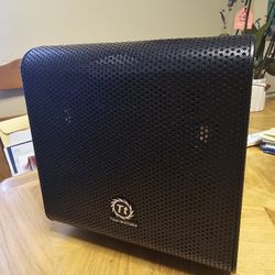 Thermaltake CORE V1 PC Case 