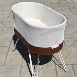 Happiest Baby SNOO Smart Sleeper