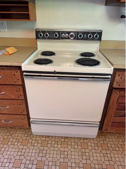 GE electric range