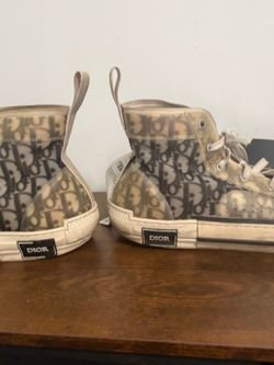 Used in pretty good condition no box no dust bag need them gone