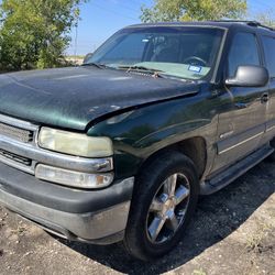 2002 Chevy Tahoe Full Part Out :://:: Para Partes Partes 