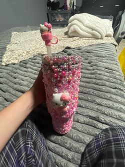 hello kitty bedazzled white cup.