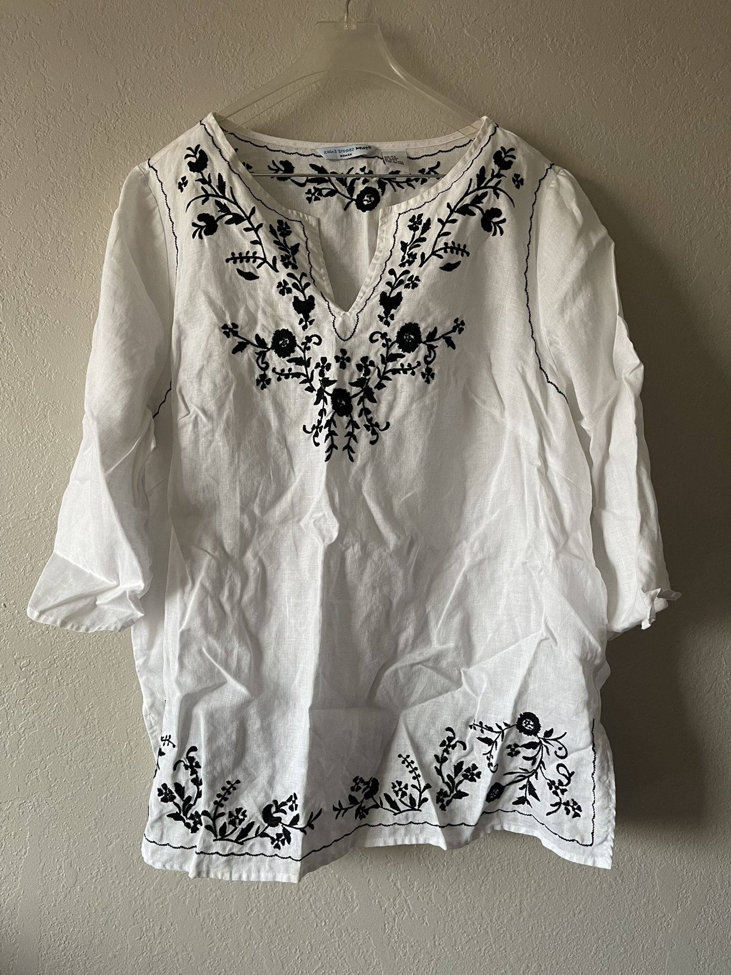 Saint Tropez West, Women’s White Black Embroidery 3/4 Sleeve Blouse, Size 2X