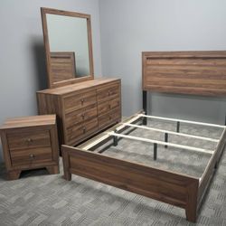 Bedroom Set for Sale!!! Ask For Price !!! Preguntar Por Precio 