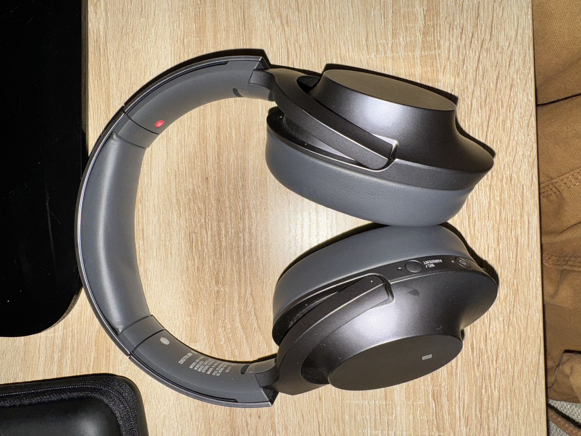 Sony WH-H900N Noise Cancelling