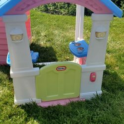 Little Tikes 2 in 1 PLAYHOUSE / Dollhouse