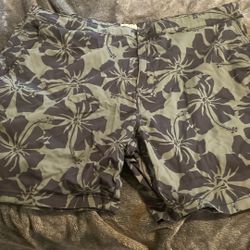 men’s shorts