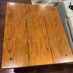Pair side Tables / Night Stands Complete Wood & Almost New 
