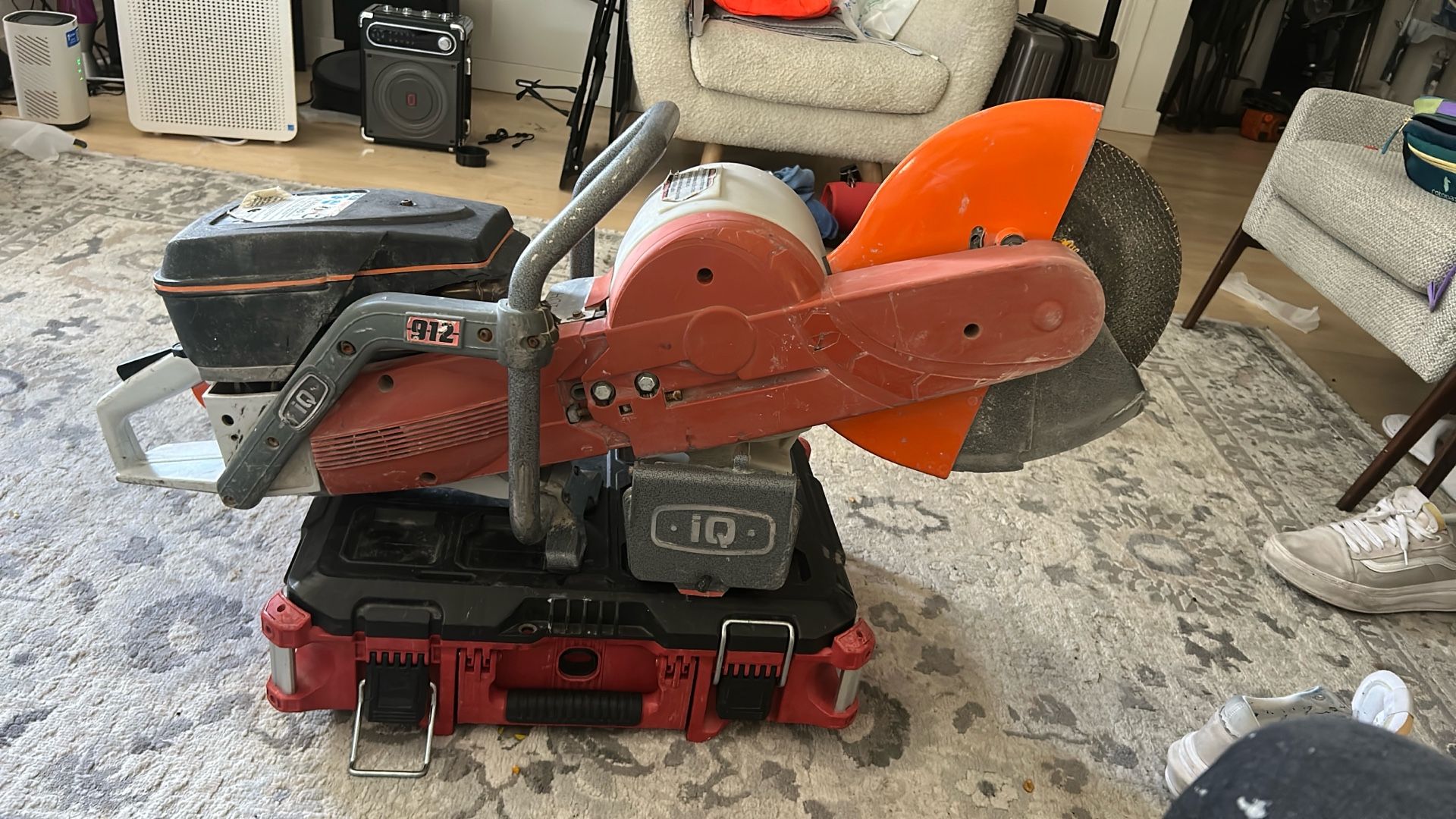 I Q Concrete Saw