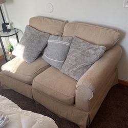 Nice Couch barely Used $100 OBO