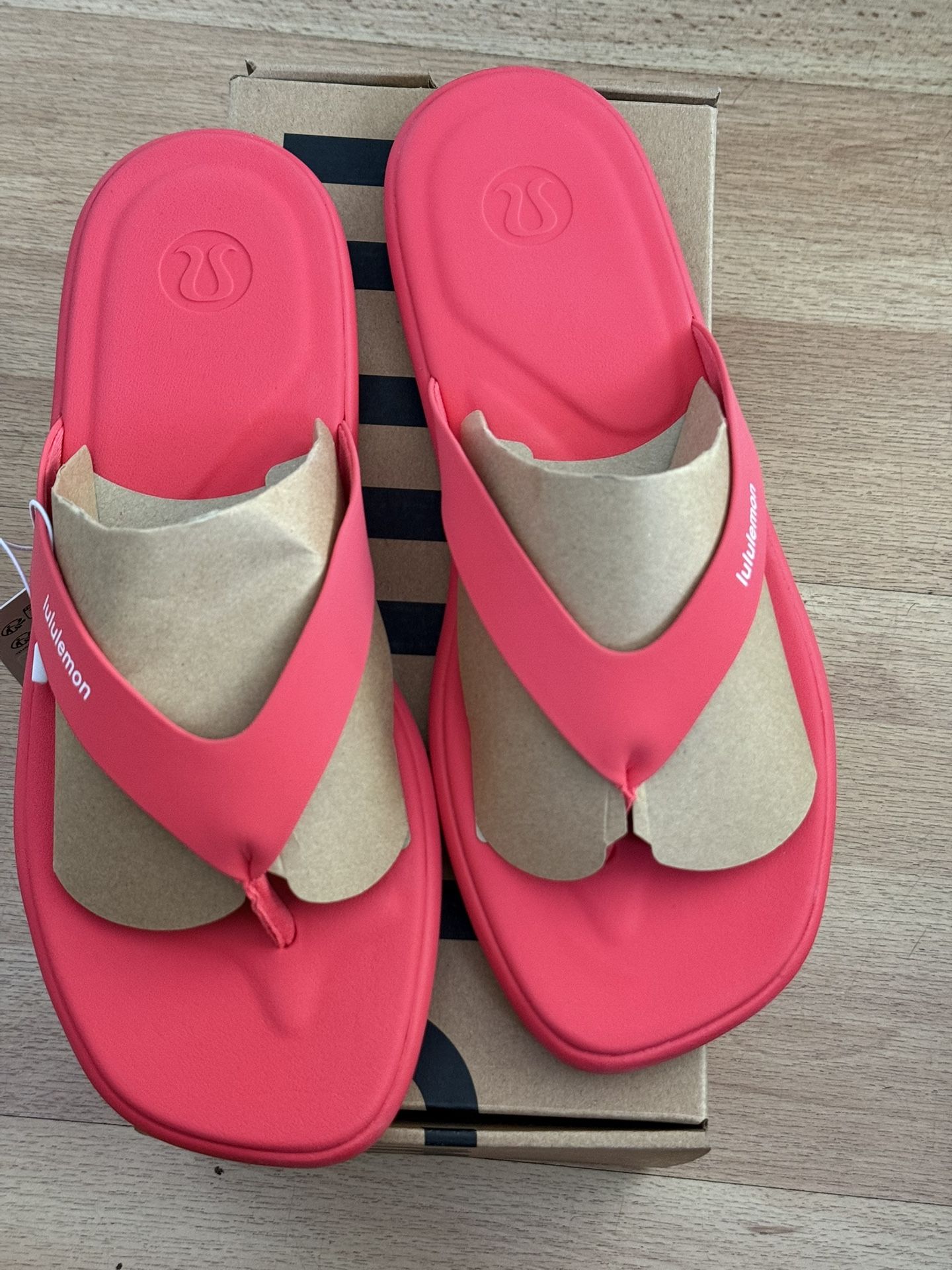 Lululemon Restfeel Flip-flop Sandals Size 10