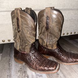 botas/ cowboy boots
