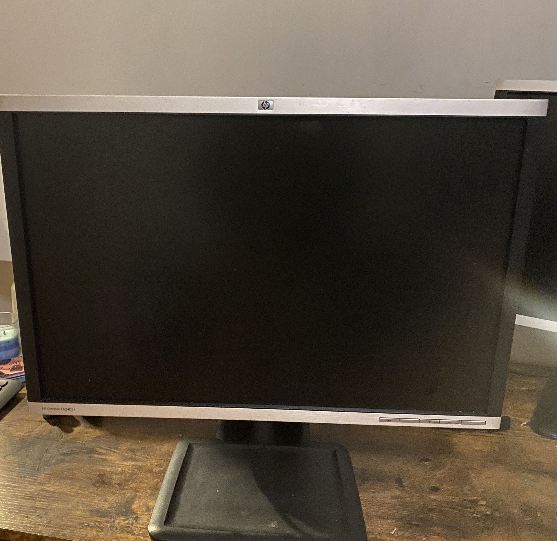 HP Compaq LA2405x Monitor