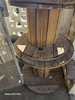 Small Wooden Spools