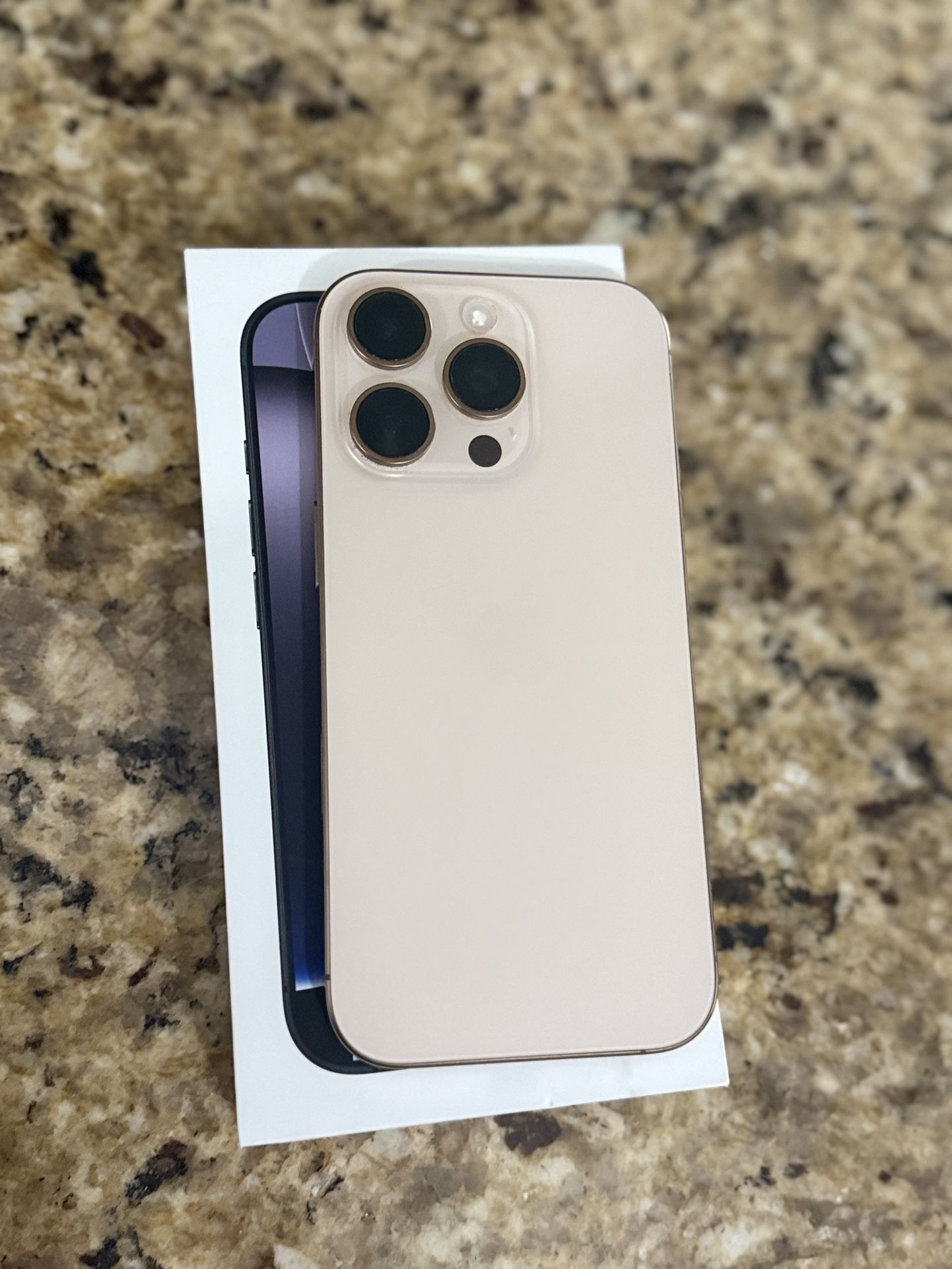 iPhone 16 Pro