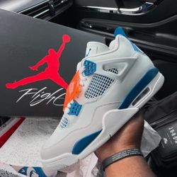 Jordan 4 Industrial Blue Size (9.5)(10)(10.5)(11)(12)