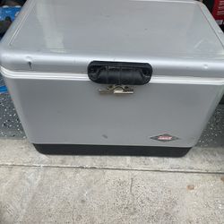 Coleman Steel Belted Ice Chest Cooler