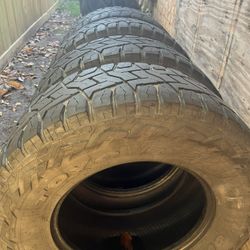 35 12.50 18 Toyo Open Country R/T 