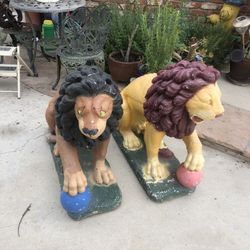 Lion King Statues 
