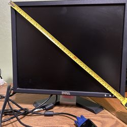 19” DELL Monitor 
