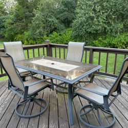 Outdoor Table W/4 chairs & Swing Set