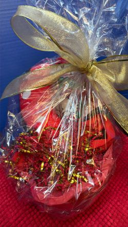 Xmas Hello Kitty gift basket New