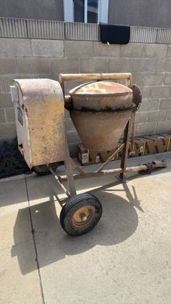 Electric cement mixer