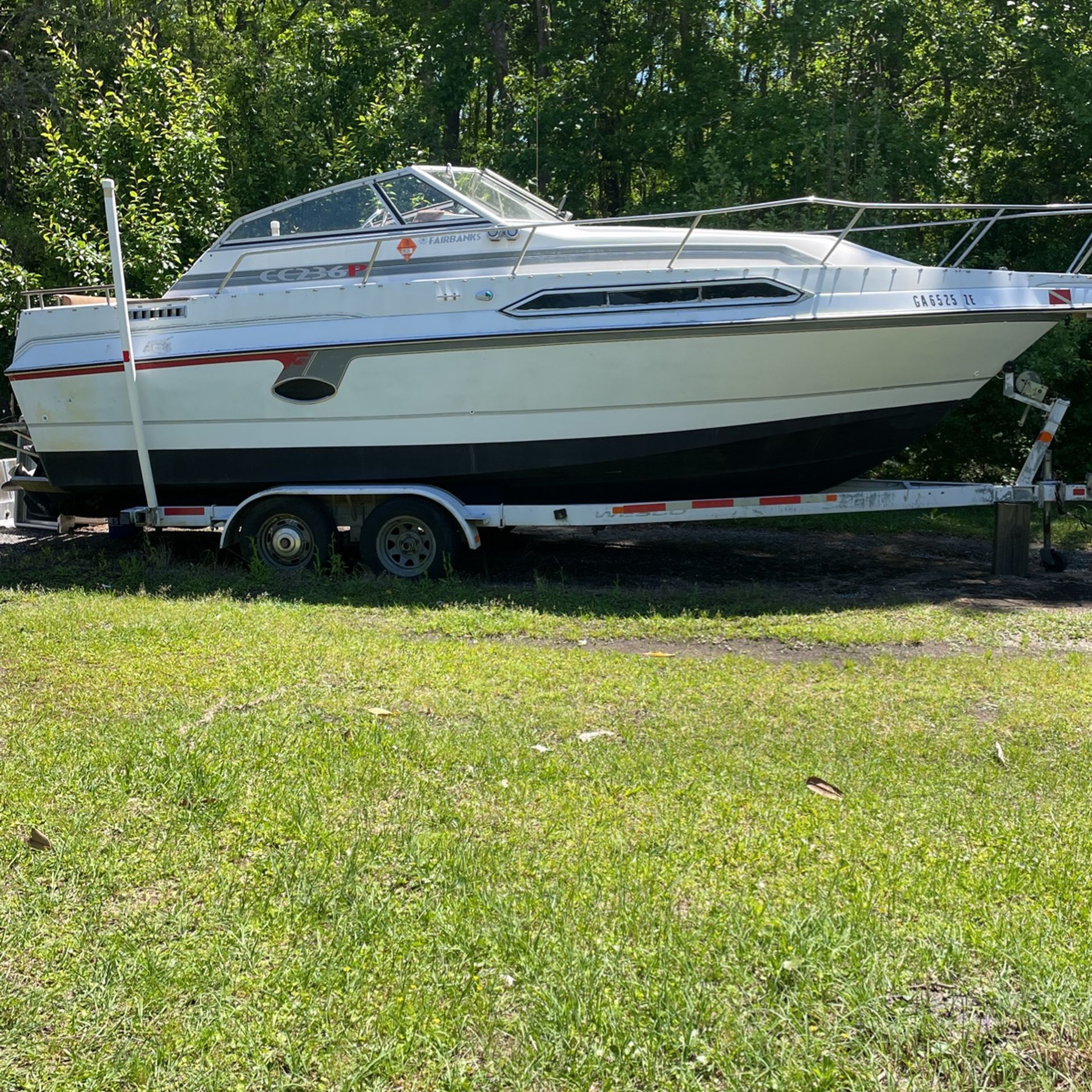 1993 Fairbanks Cabin cruiser