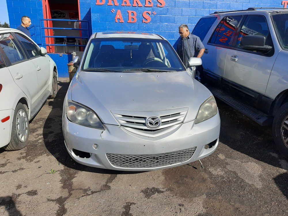 Mazda 3 2004 complete or parts
