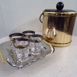 Ice Vase With Silver Tray And 4 Shot Cup