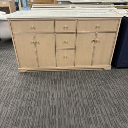 60” Bathroom Vanity In Wood Color 