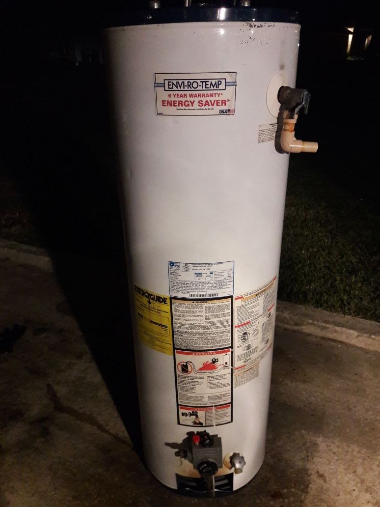 Enviro temp energy saver 40 gallon gas water heater. for Sale in Baytown,  TX - OfferUp