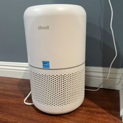 2 Levoit Air Purifiers 